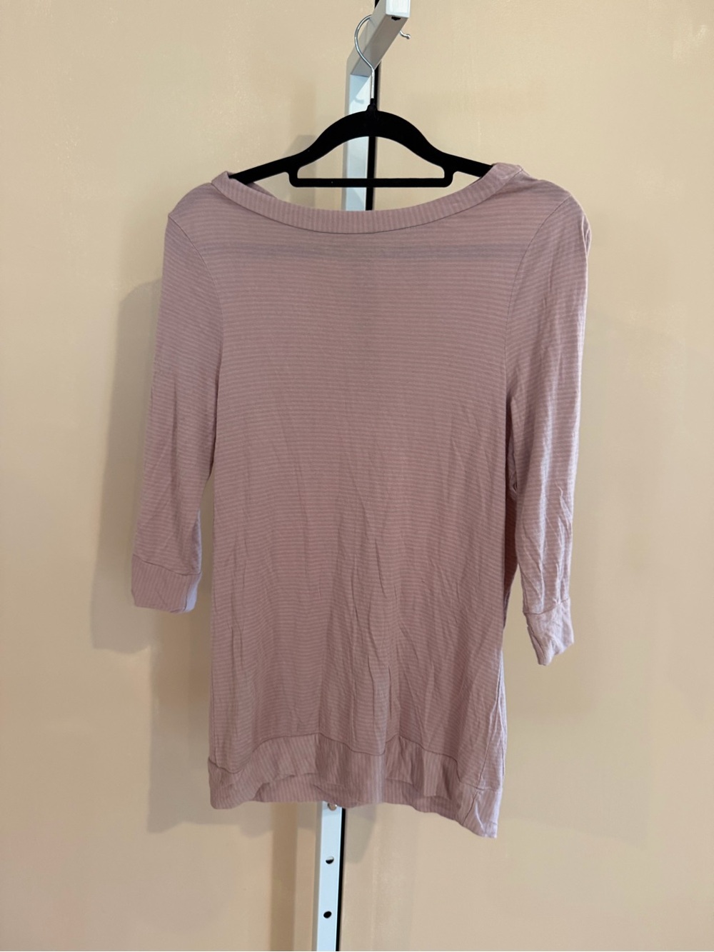 Threads Saks Fifth Avenue 2 Toned 3/4 Sleeve Thin Top (XS)
